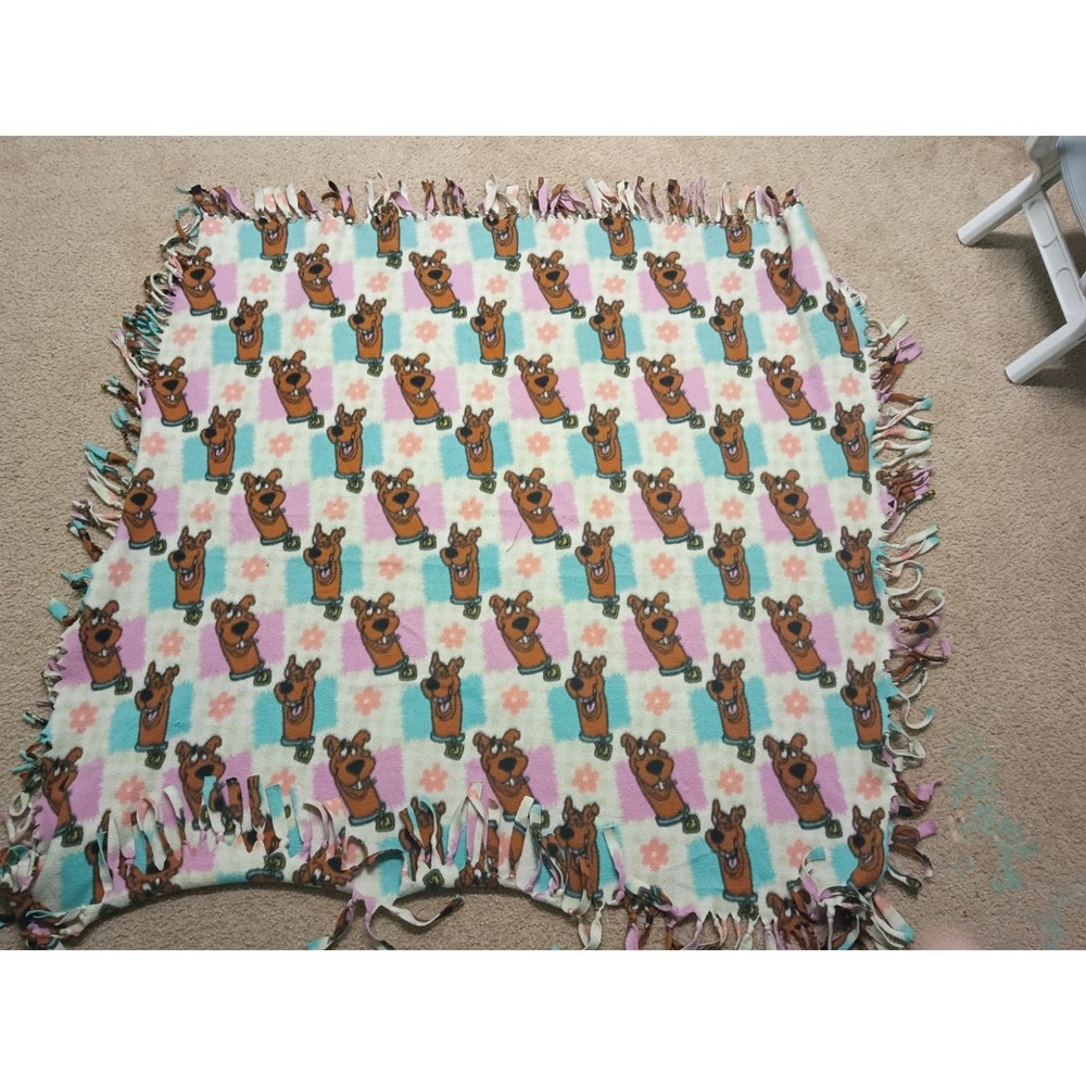 Vintage 90s Y2K Scooby Doo Blanket 46x46